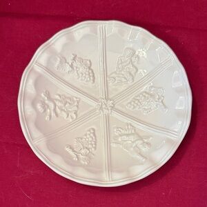 Crabtree & Evelyn Cream Ceramic Plate / Soap Dish